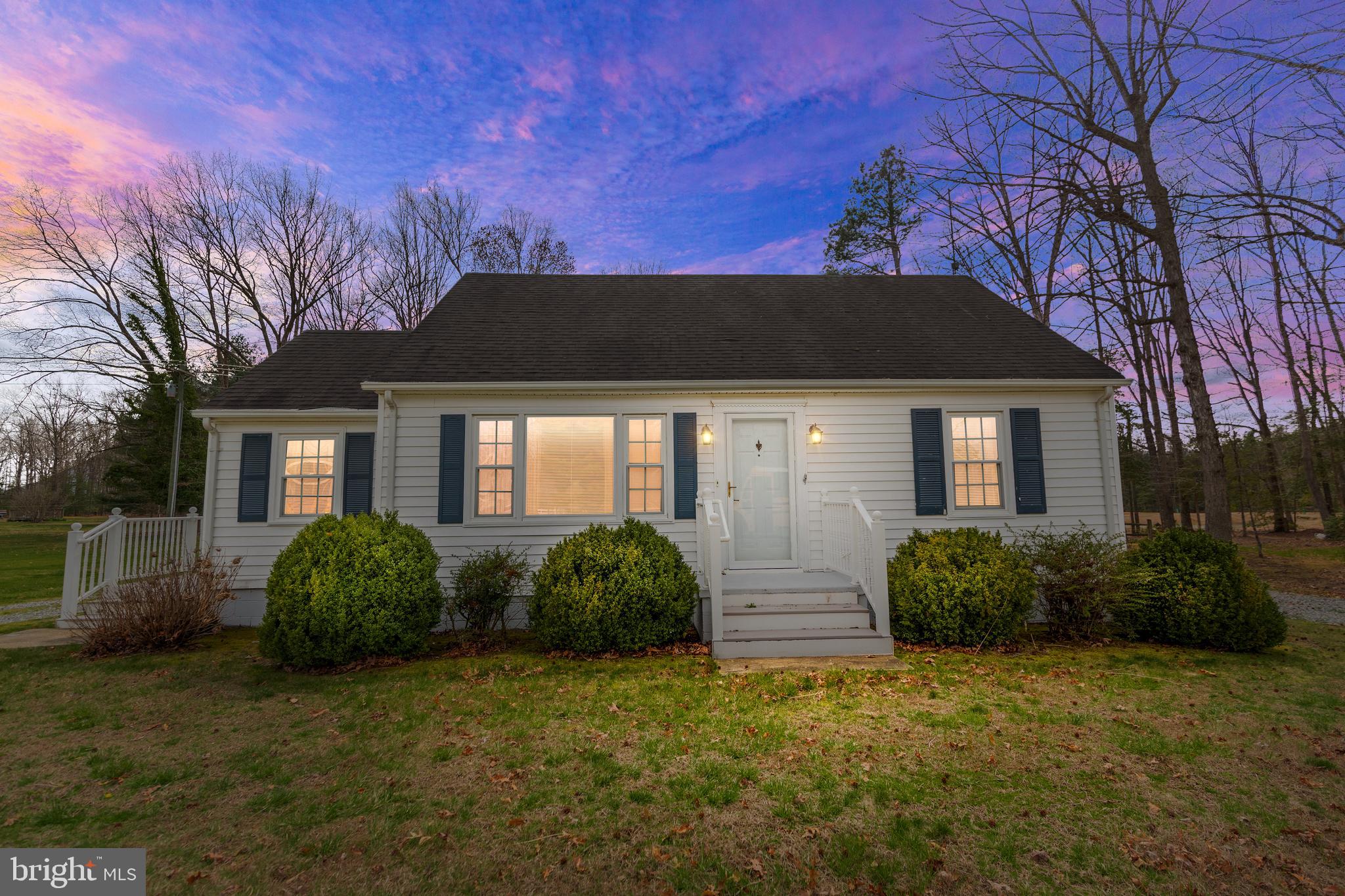 7096 Ladysmith Road Ruther Glen, VA 22546 - Photo 3 of 18