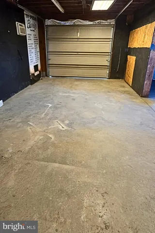 a black and white photo of a floor plan