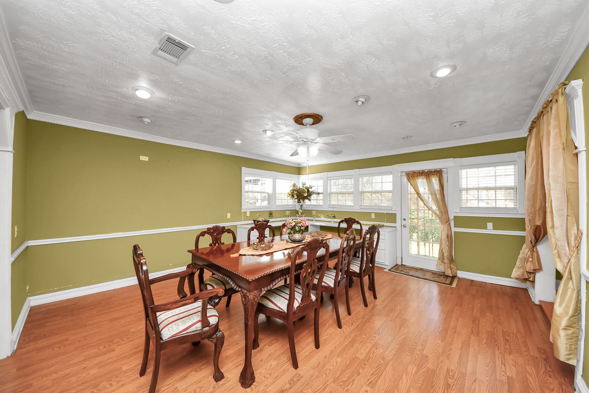 7184 Moline Street Houston, TX 77087 - Photo 12 of 32