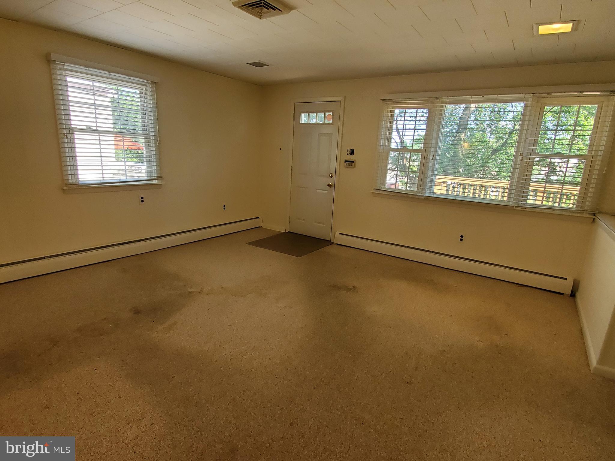 646 Wayne Avenue Springfield, PA 19064 - Photo 7 of 30 Gallery Image 7