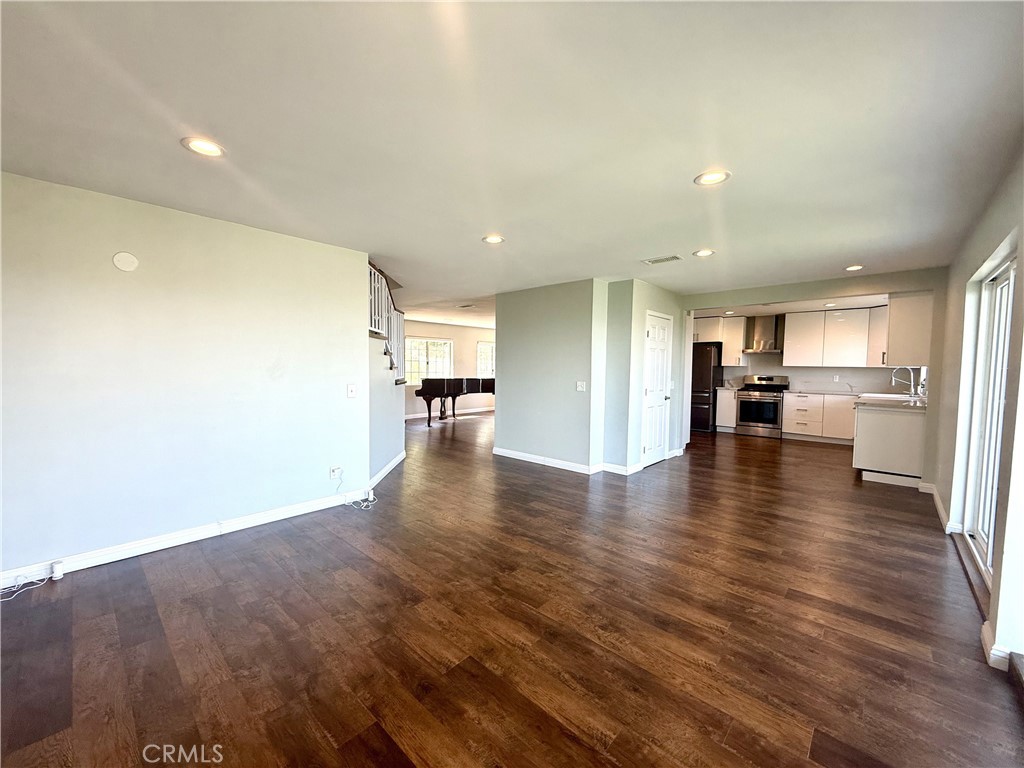 4214 Barrett Road Los Angeles, CA 90032 - Photo 5 of 29