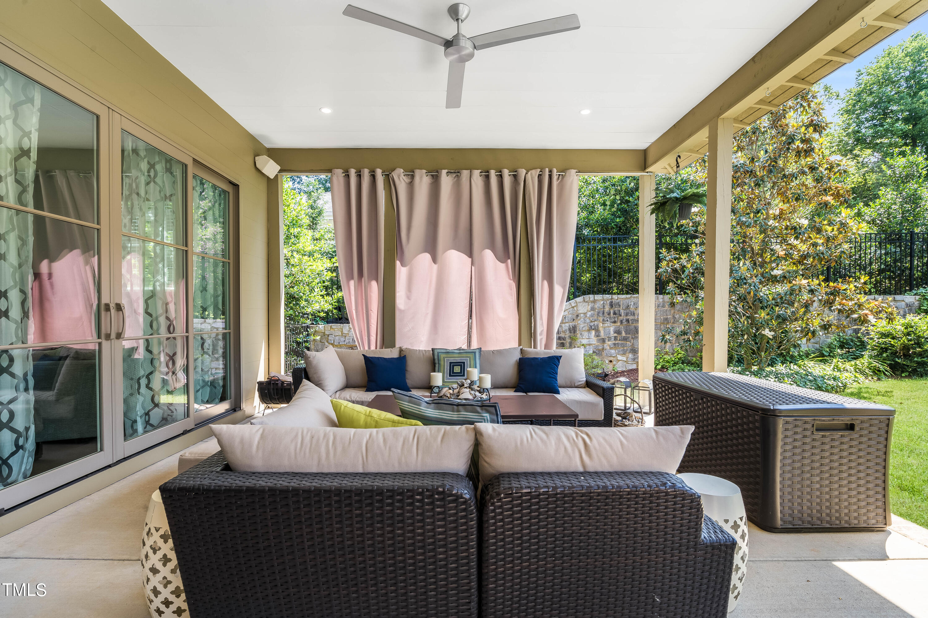 833 Woodburn Road Raleigh, NC 27605 - Photo 27 of 34 Covered Patio