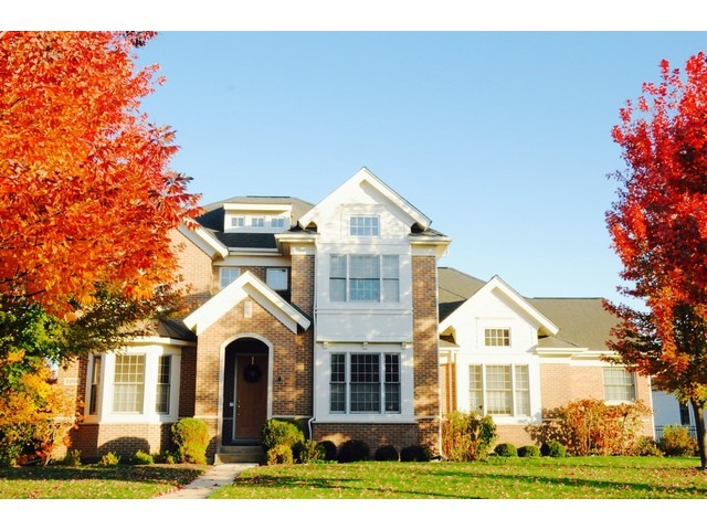 2254 Thistle Road Glenview, IL 60026 - Photo 1 of 10