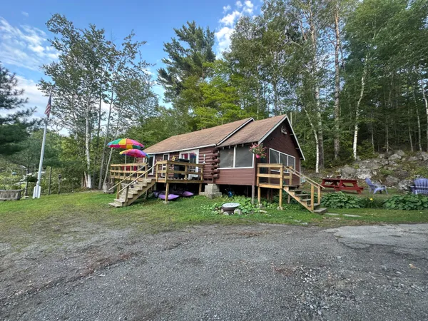 $440,000 | 8 Skips Way, Millinocket, ME 04462