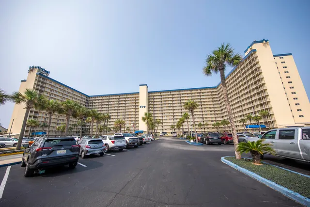 $474,900 | 5801 Thomas Drive, Unit 611, Panama City Beach, FL 32408