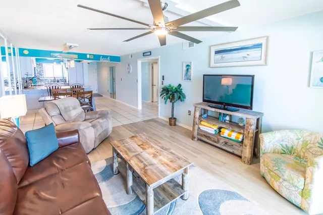 $474,900 | 5801 Thomas Drive, Unit 611, Panama City Beach, FL 32408