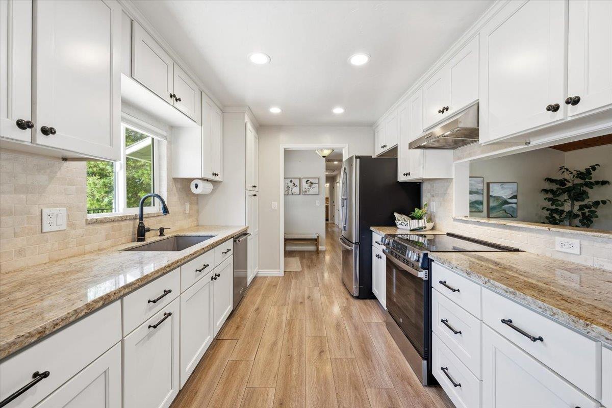 10704 Round Valley Road Grass Valley, CA 95949 - Photo 13 of 56