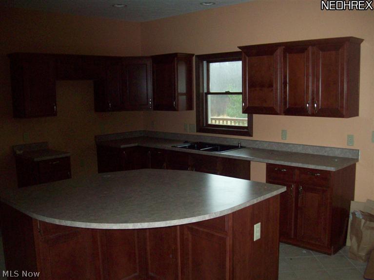 6645 Avon Lake Road Medina, OH 44256 - Photo 11 of 13