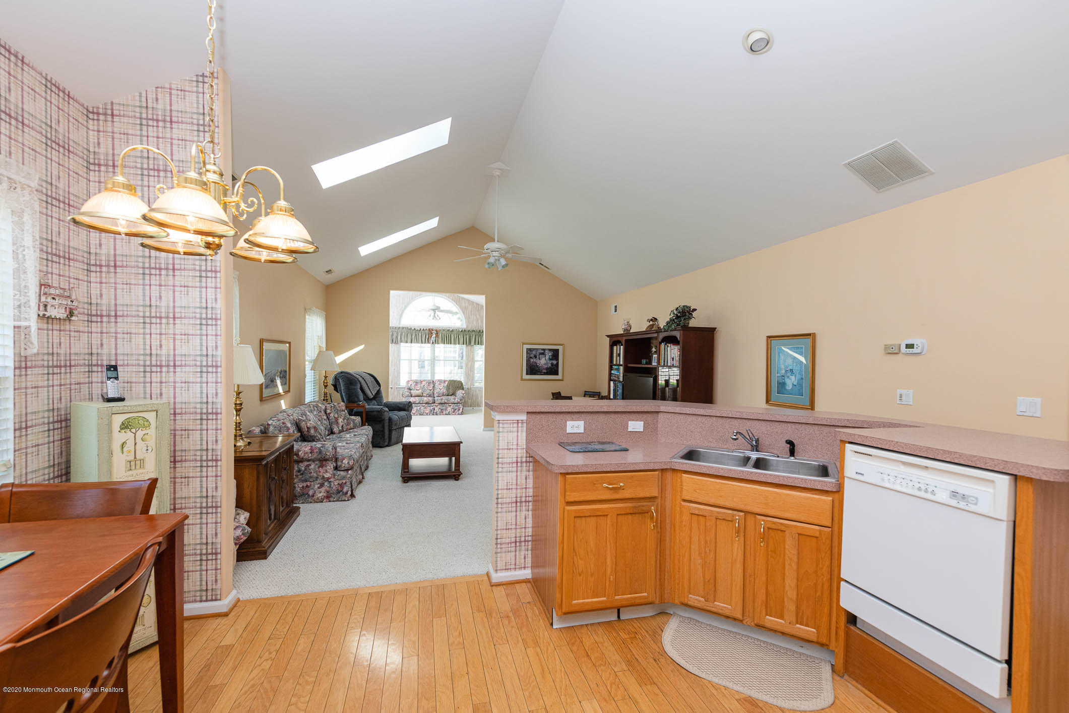 67 Drayton Road Manchester Township, NJ 08759 - Photo 10 of 31 KITCHEN/FAMILY ROOM