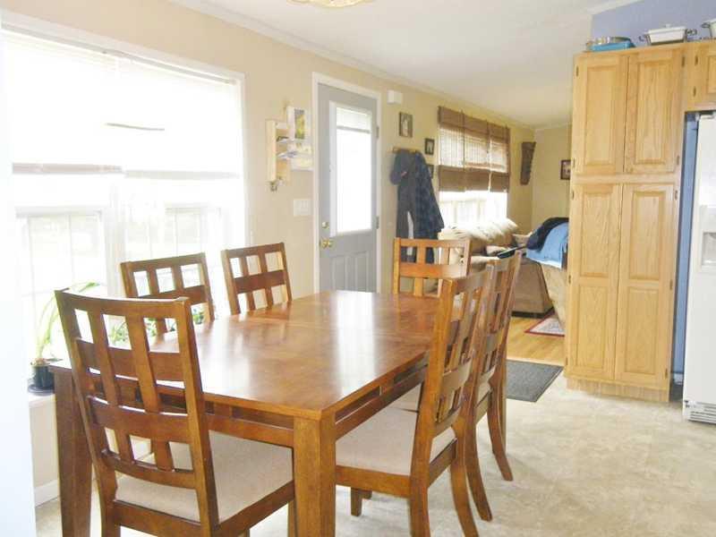 530 N Road Newburgh, ME 04444 - Photo 8 of 16 Kitchen.