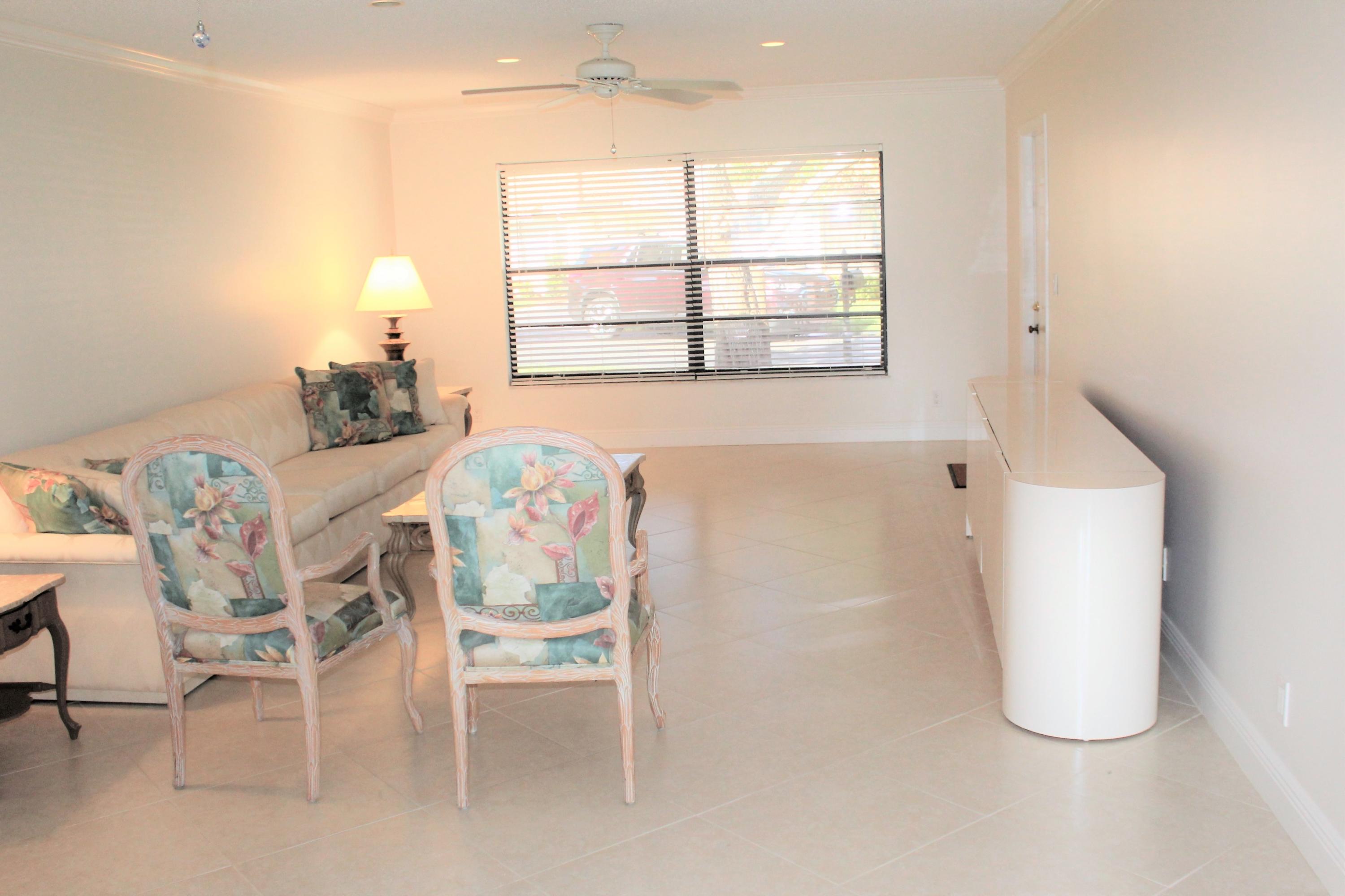 4595 Laurel Tree Road, Unit B Boynton Beach, FL 33436 - Photo 6 of 31 Living Room