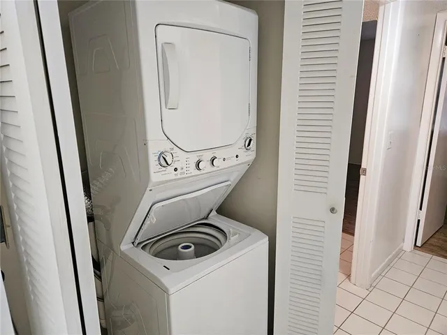 a view of outdoor space with a house