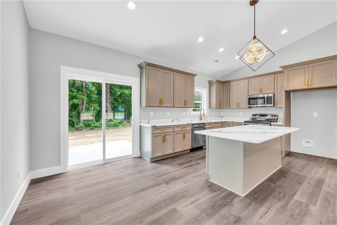 103 Lindsay Road Seneca, SC 29678 - Photo 10 of 42 Gallery Image 10