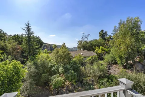 $1,050,000 | 28328 Kettering Lane, Escondido, CA 92026