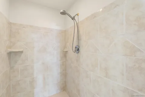 $1,050,000 | 28328 Kettering Lane, Escondido, CA 92026