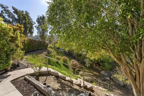 $1,050,000 | 28328 Kettering Lane, Escondido, CA 92026