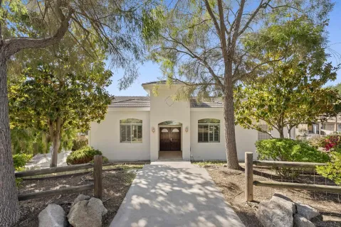 $950,000 | 28328 Kettering Lane, Escondido, CA 92026