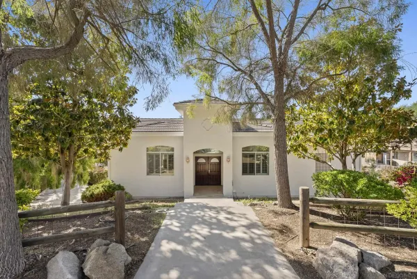 $950,000 | 28328 Kettering Lane, Escondido, CA 92026