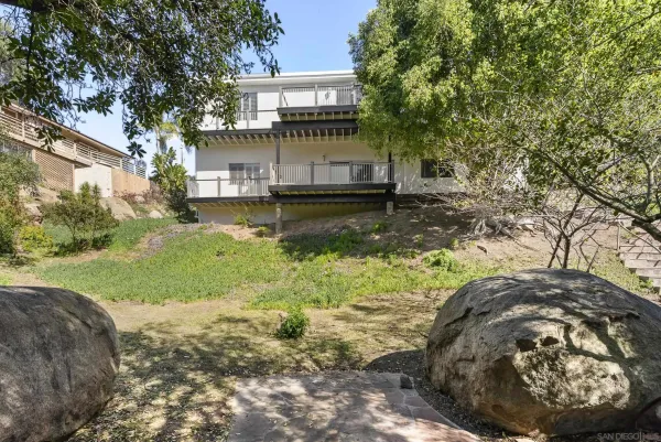 $950,000 | 28328 Kettering Lane, Escondido, CA 92026