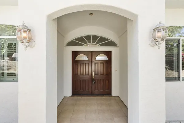 $950,000 | 28328 Kettering Lane, Escondido, CA 92026