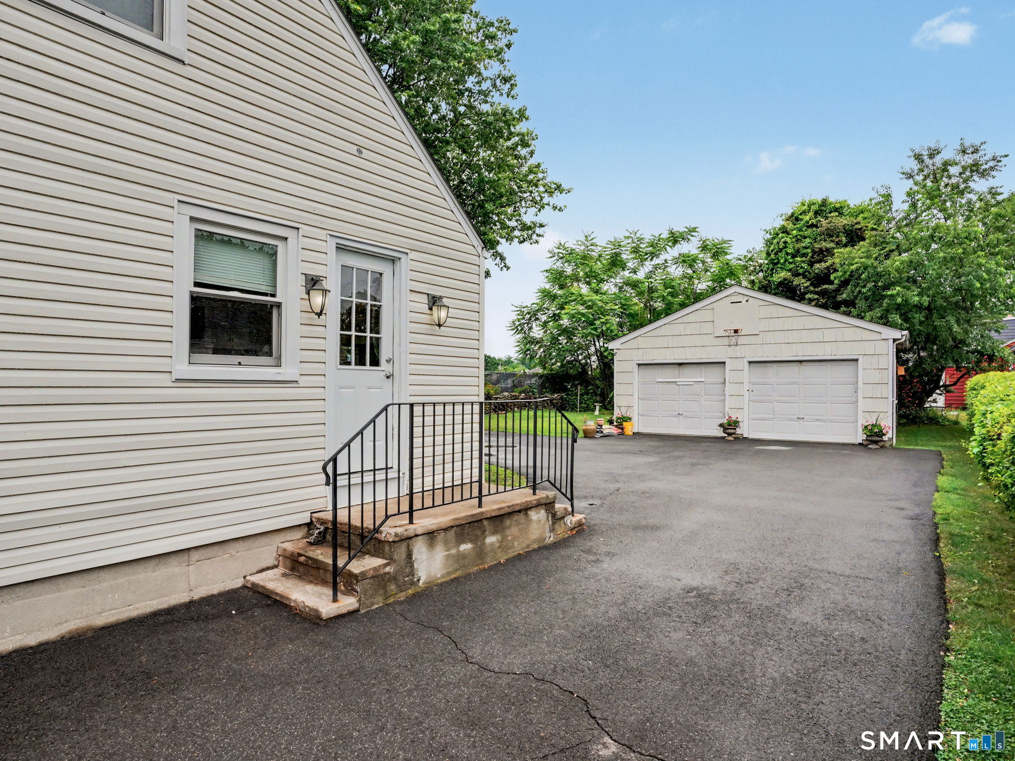 439 Stillson Road Fairfield, CT 06824 - Photo 19 of 22