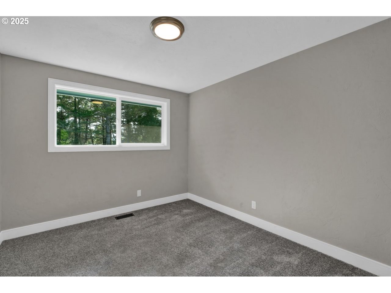 2034 45th Court Florence, OR 97439 - Photo 28 of 42