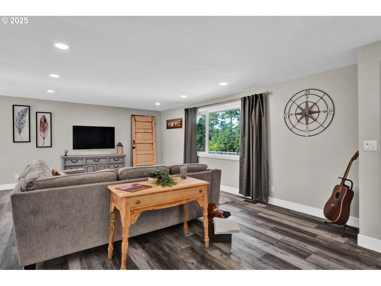 2034 45th Court Florence, OR 97439 - Photo 6 of 42