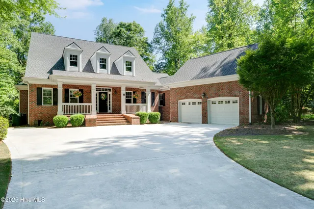 $620,000 | 118 Legacy Oaks Drive, Wallace, NC 28466