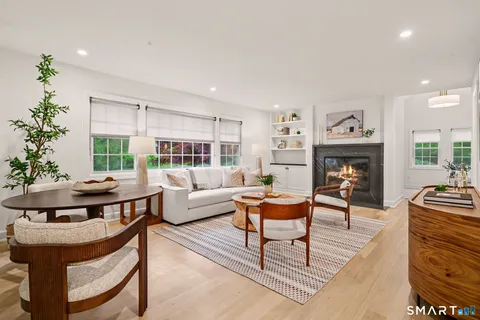 $1,495,000 | 190 West Lane, Stamford, CT 06905