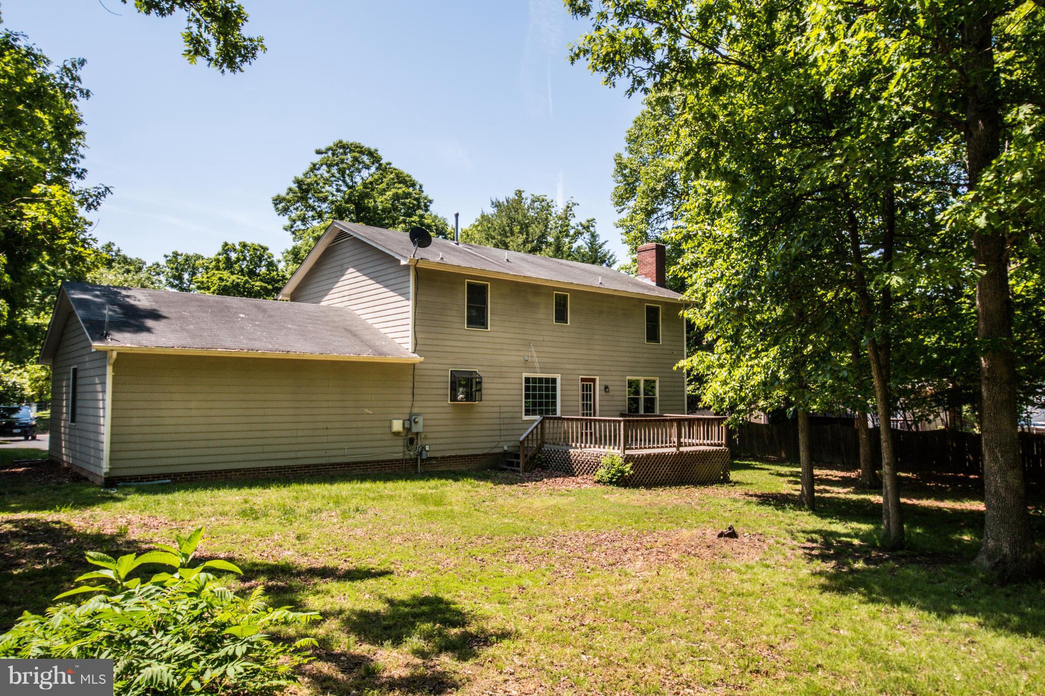 414 Ferry Road Fredericksburg, VA 22405 - Photo 24 of 28 a front view of house with yard