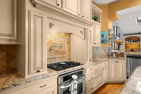$754,900 | 1911 Hickory Street, St. Louis, MO 63104
