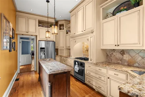 $754,900 | 1911 Hickory Street, St. Louis, MO 63104