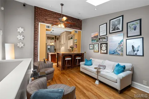 $754,900 | 1911 Hickory Street, St. Louis, MO 63104