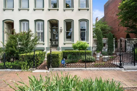$754,900 | 1911 Hickory Street, St. Louis, MO 63104