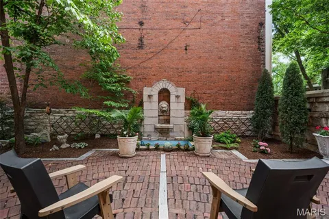 $754,900 | 1911 Hickory Street, St. Louis, MO 63104
