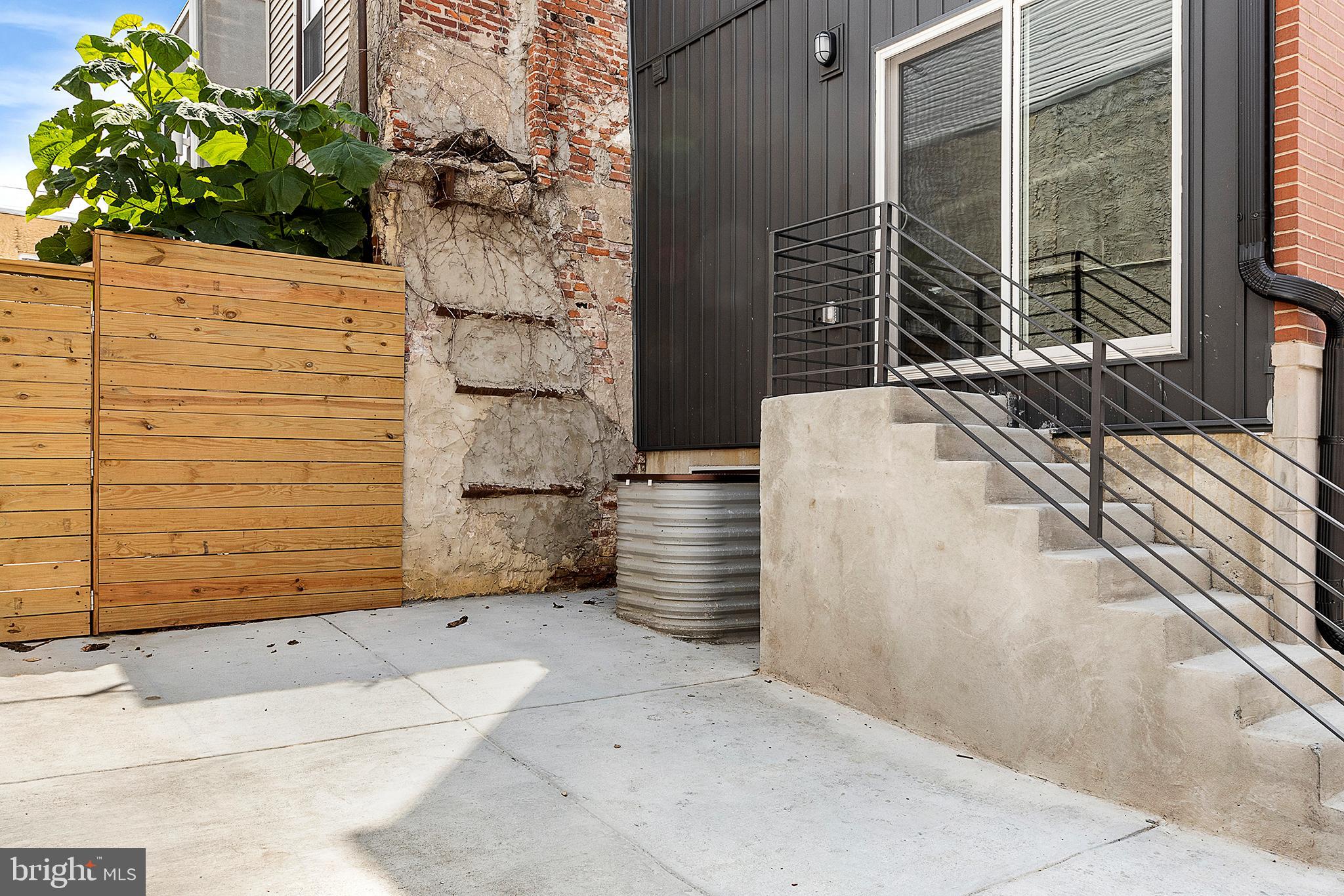 1813 Tasker Street Philadelphia, PA 19145 - Photo 13 of 30