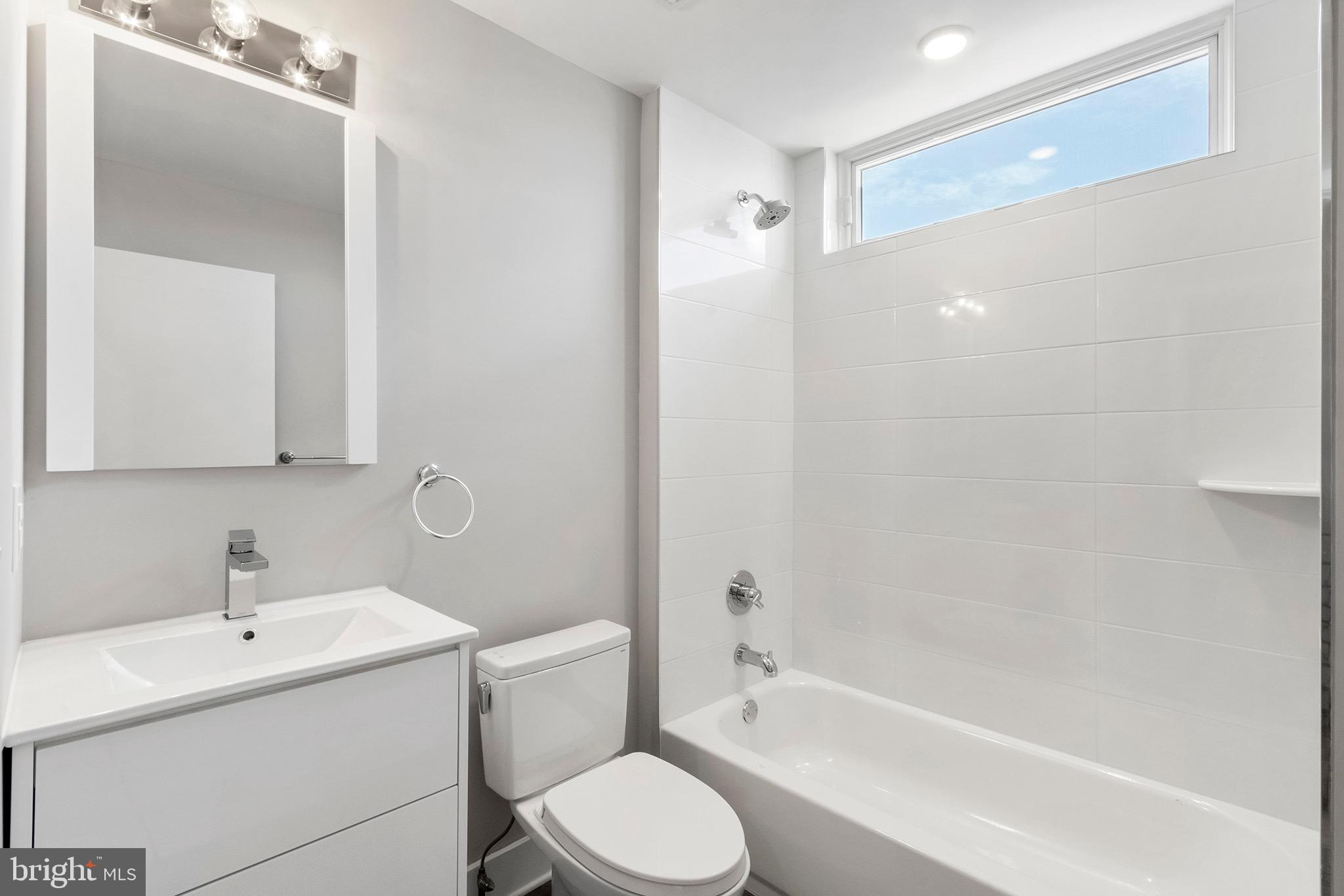 1813 Tasker Street Philadelphia, PA 19145 - Photo 15 of 30