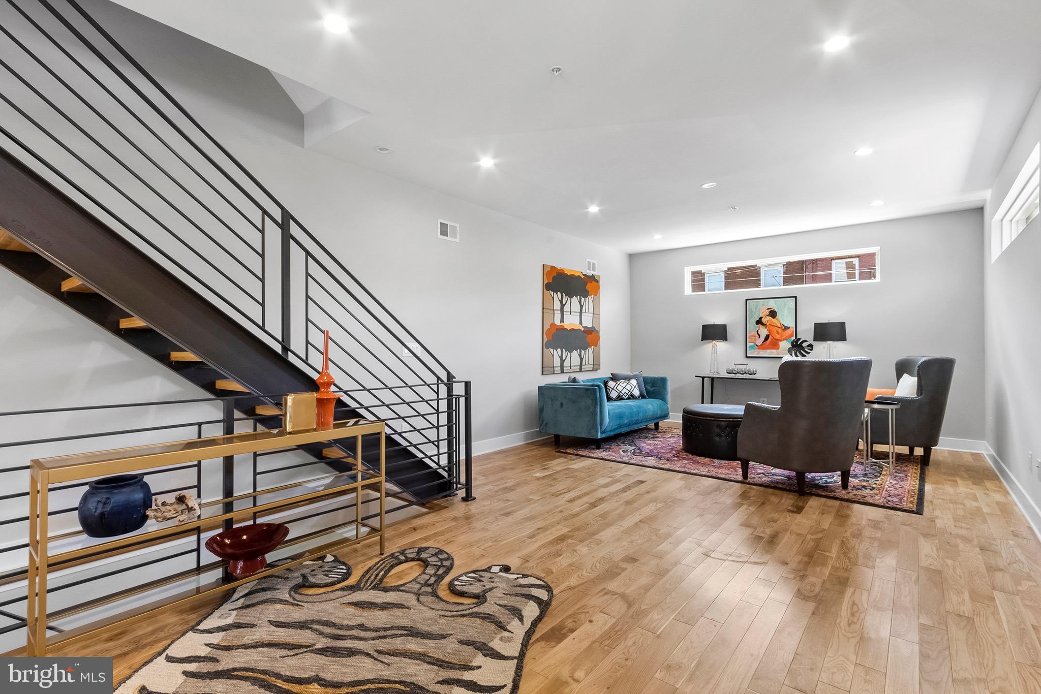 1813 Tasker Street Philadelphia, PA 19145 - Photo 3 of 30