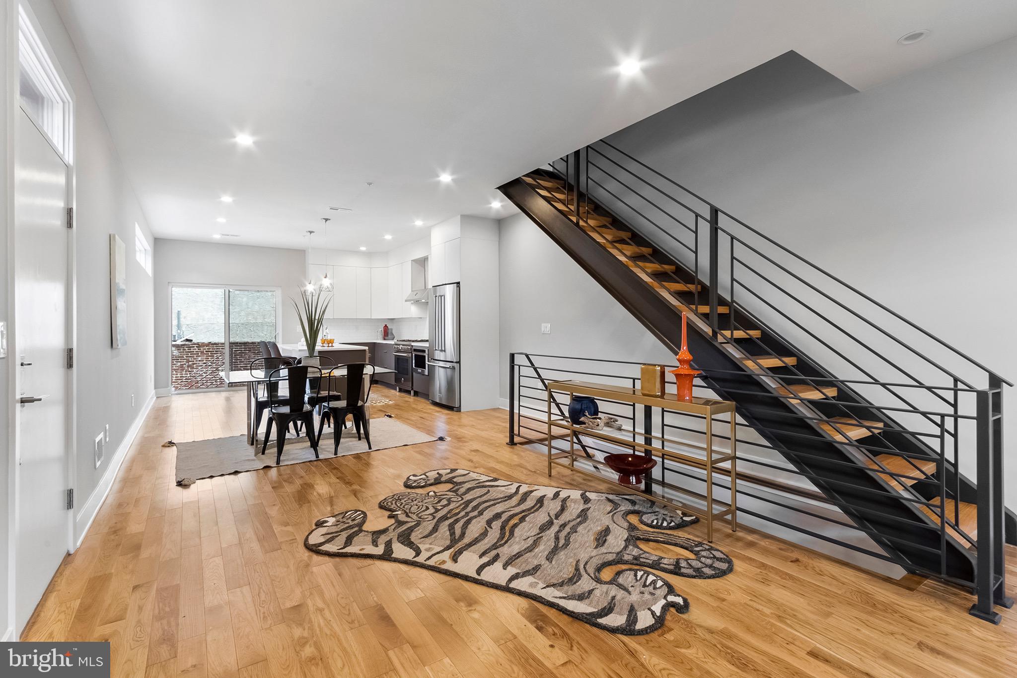 1813 Tasker Street Philadelphia, PA 19145 - Photo 4 of 30