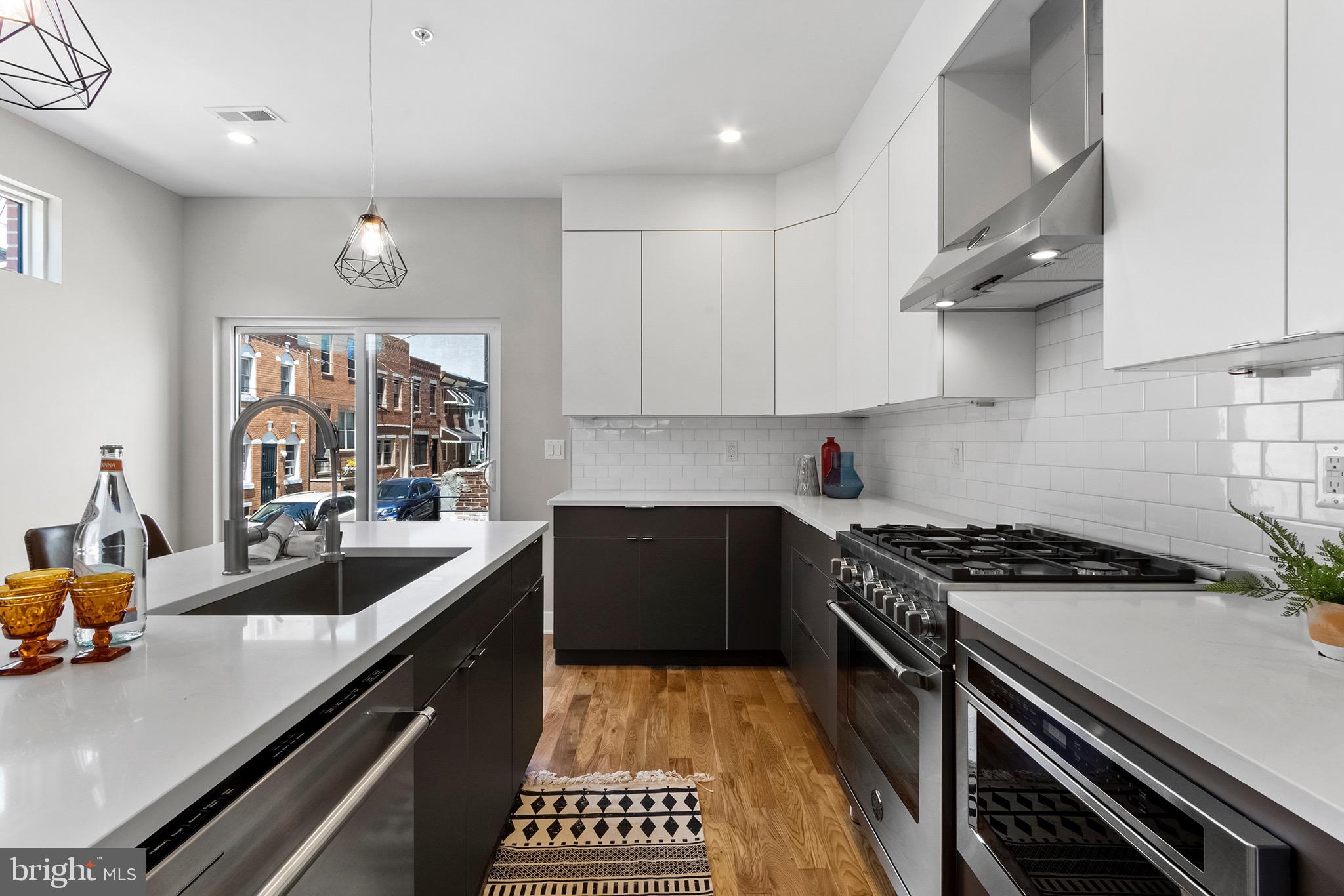 1813 Tasker Street Philadelphia, PA 19145 - Photo 9 of 30