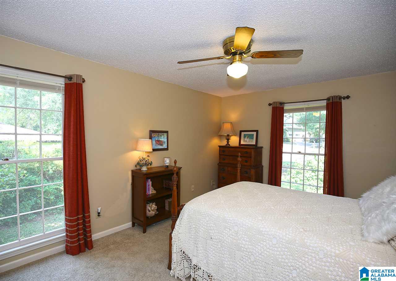 4734 Caldwell Mill Road Birmingham, AL 35243 - Photo 13 of 21