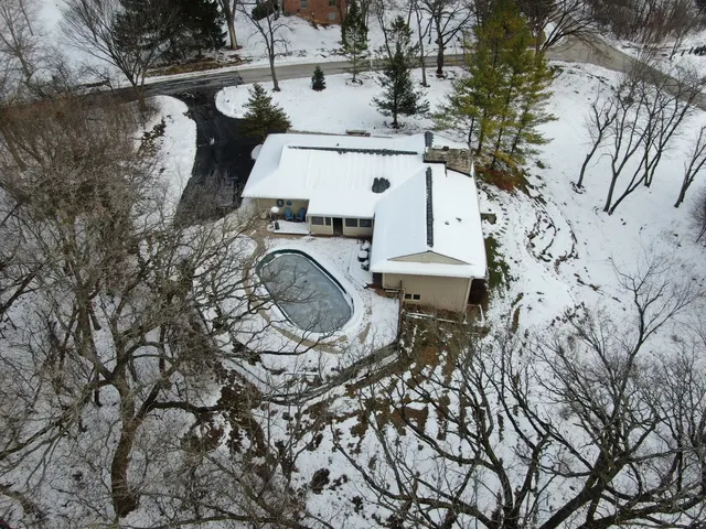 $695,000 | 25146 West Tower Drive, Tower Lakes, IL 60010