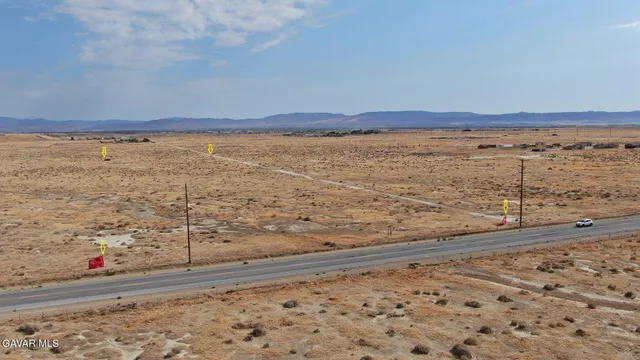 a view of a tennis court