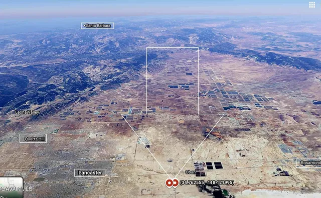 a view of a bathroom