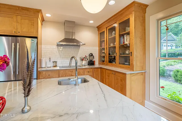 $883,000 | 16020 Mendota Road, Abingdon, VA 24210