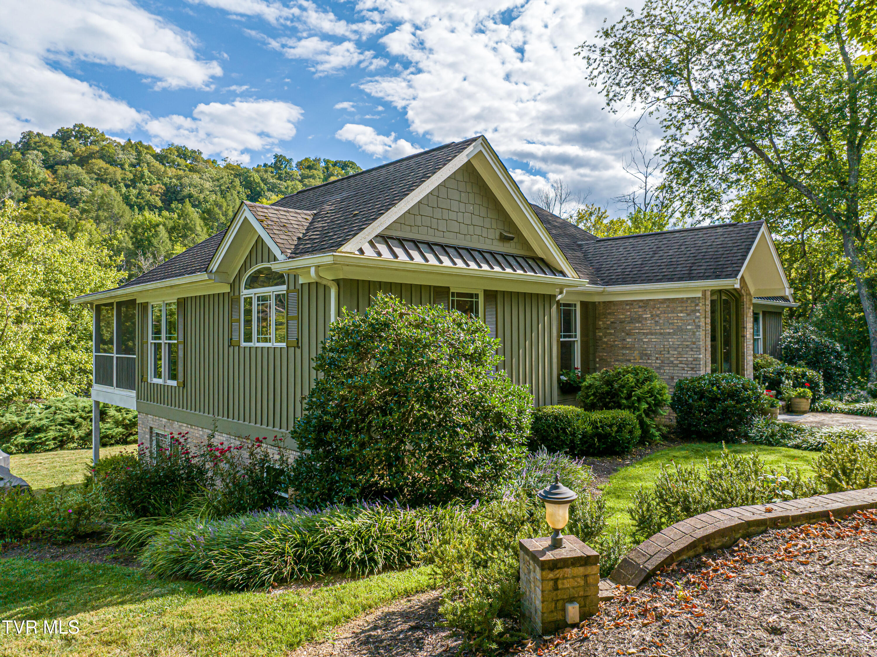 16020 Mendota Road Abingdon, VA 24210 - Photo 5 of 65 Mendota-017