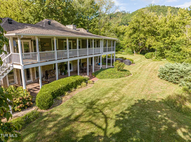 $883,000 | 16020 Mendota Road, Abingdon, VA 24210