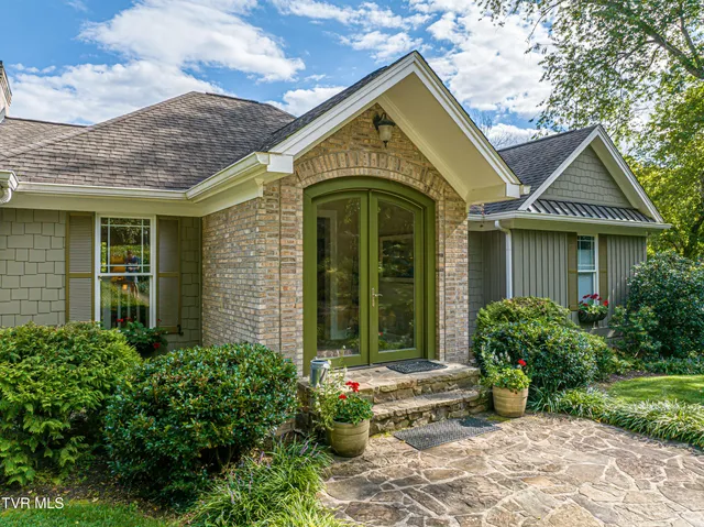 $883,000 | 16020 Mendota Road, Abingdon, VA 24210