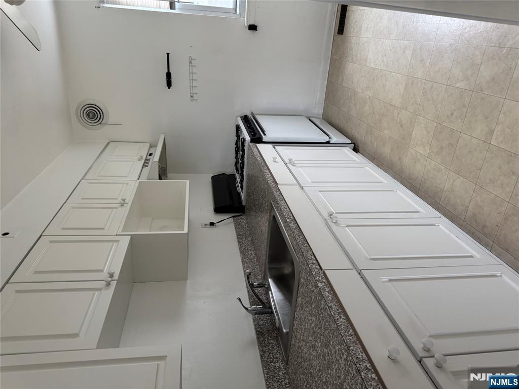 10 Engle Street, Unit 1 Tenafly, NJ 07670 - Photo 3 of 9