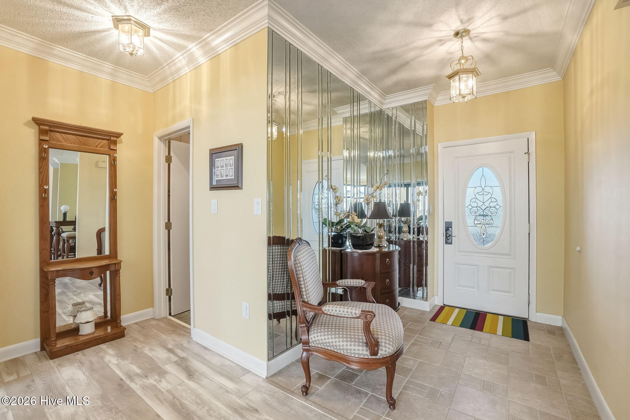 1505 Salter Path Road, Unit 603J Indian Beach, NC 28512 - Photo 5 of 50 Welcoming Foyer